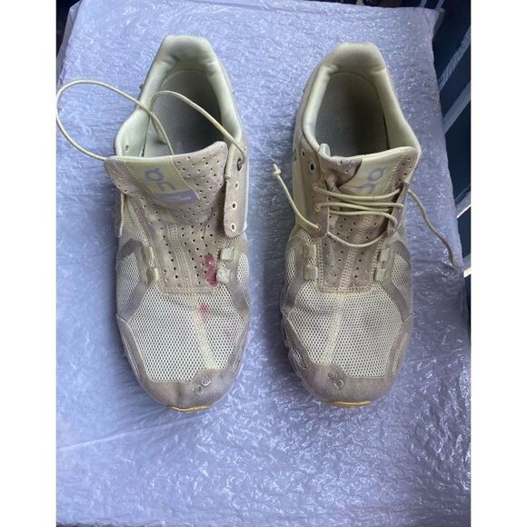 On Swiss Women’s Engineering Cloud Running Yellow Sneakers Sz 10 US - Picture 5 of 10